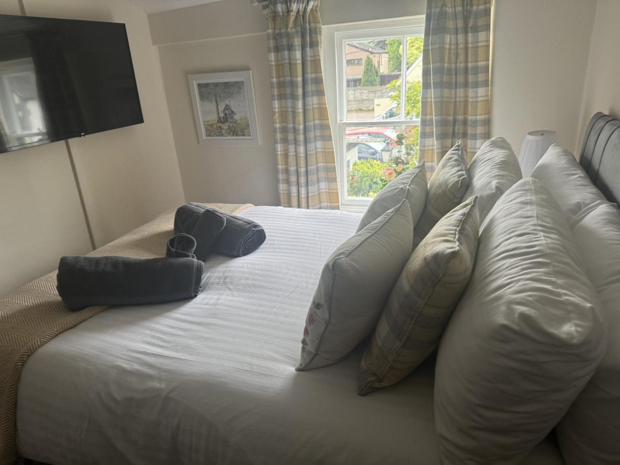 Thorverton Arms ภายนอก รูปภาพ