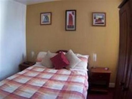 Thorverton Arms ภายนอก รูปภาพ